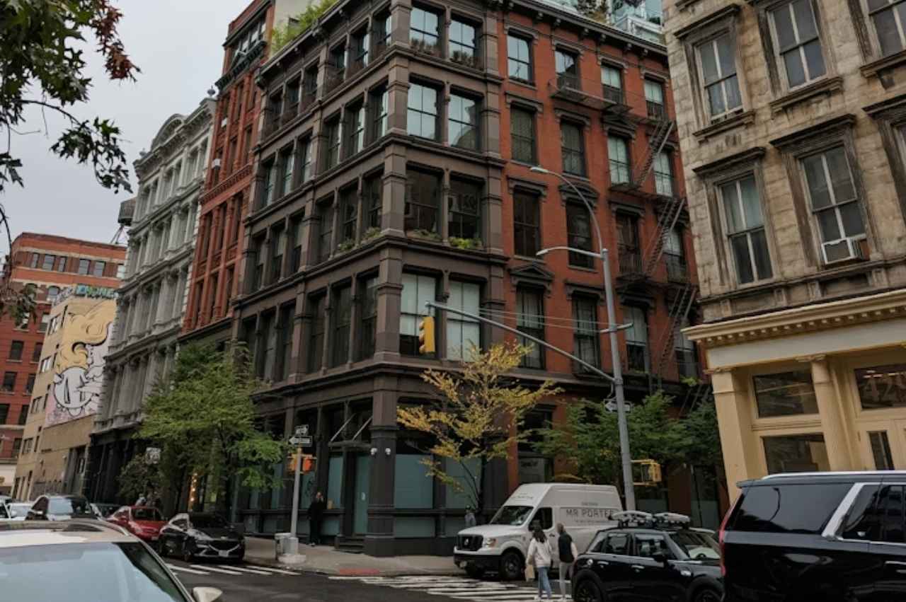 Hidden Gems in SoHo: 7 Secret Spots to Visit (2026 Guide)